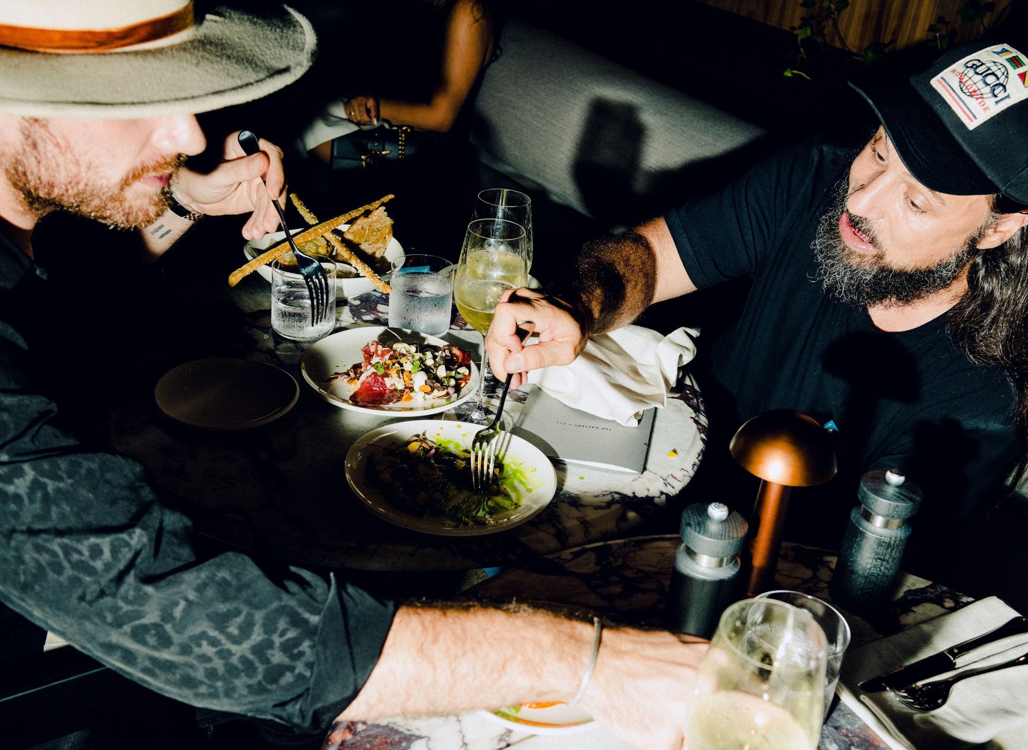 NeueHouse-Gallery-Bar-Social-Moment